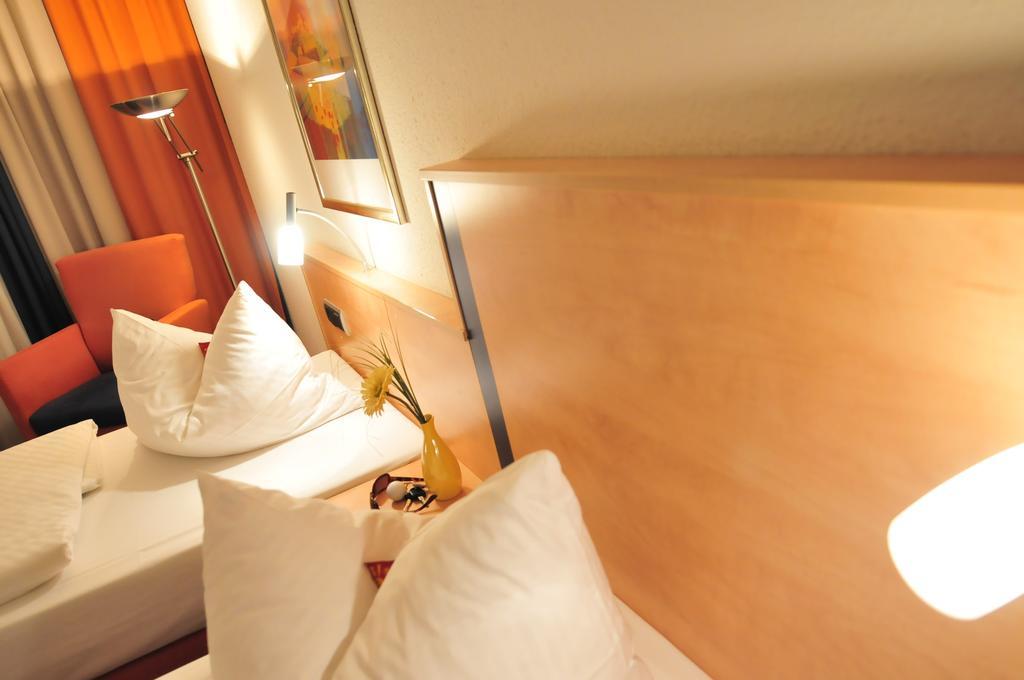 Akzent Hotel Stadt Schluechtern ***S Εξωτερικό φωτογραφία