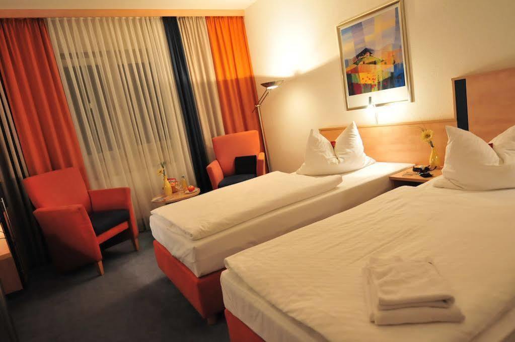 Akzent Hotel Stadt Schluechtern ***S Εξωτερικό φωτογραφία